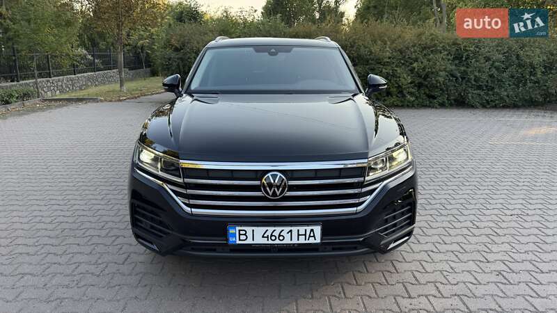 Позашляховик / Кросовер Volkswagen Touareg 2021 в Миргороді