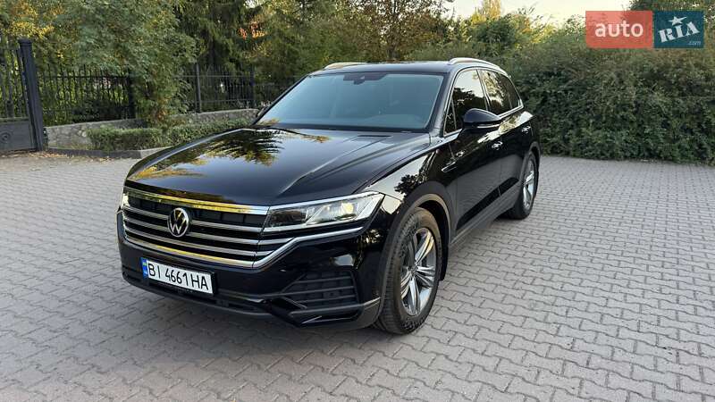 Позашляховик / Кросовер Volkswagen Touareg 2021 в Миргороді