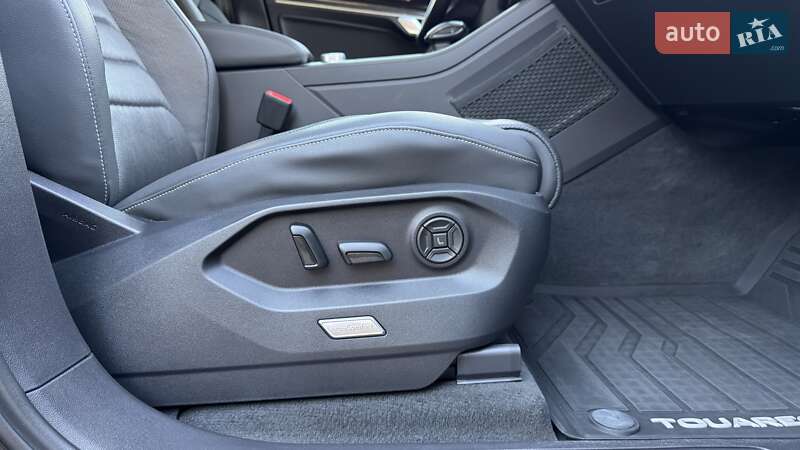 Позашляховик / Кросовер Volkswagen Touareg 2021 в Миргороді