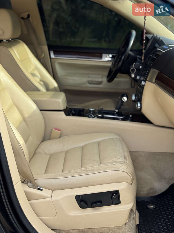 Внедорожник / Кроссовер Volkswagen Touareg 2004 в Межгорье фото 28 Внедорожник / Кроссовер Volkswagen Touareg 2004 в Межгорье
