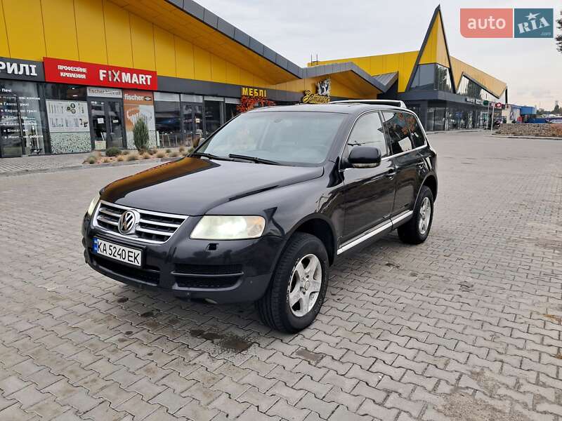Внедорожник / Кроссовер Volkswagen Touareg 2004 в Киеве