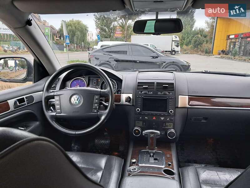 Внедорожник / Кроссовер Volkswagen Touareg 2004 в Киеве