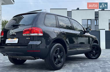 Внедорожник / Кроссовер Volkswagen Touareg 2006 в 