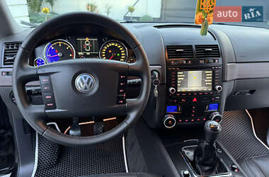 Внедорожник / Кроссовер Volkswagen Touareg 2006 в 