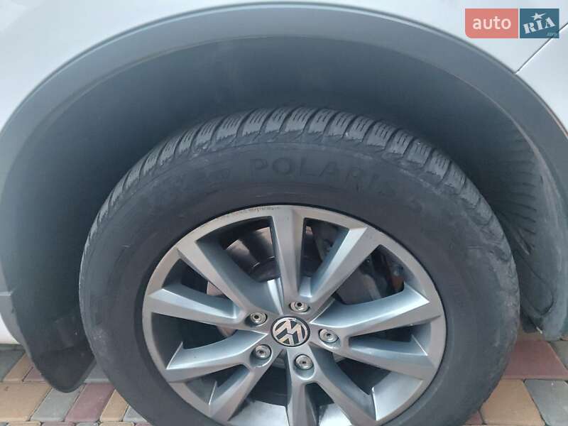 Внедорожник / Кроссовер Volkswagen Touareg 2012 в Николаеве фото 3 Внедорожник / Кроссовер Volkswagen Touareg 2012 в Николаеве