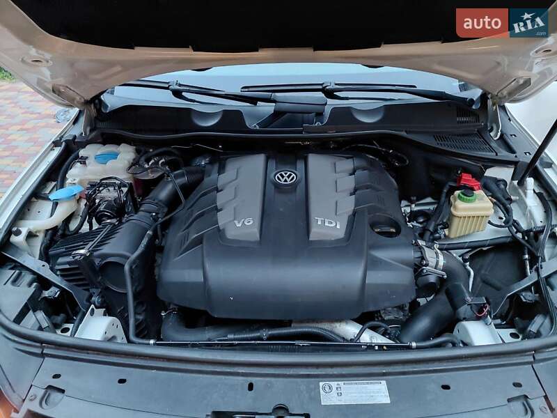 Внедорожник / Кроссовер Volkswagen Touareg 2012 в Николаеве фото 8 Внедорожник / Кроссовер Volkswagen Touareg 2012 в Николаеве