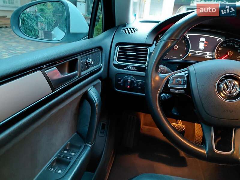 Внедорожник / Кроссовер Volkswagen Touareg 2012 в Николаеве фото 12 Внедорожник / Кроссовер Volkswagen Touareg 2012 в Николаеве