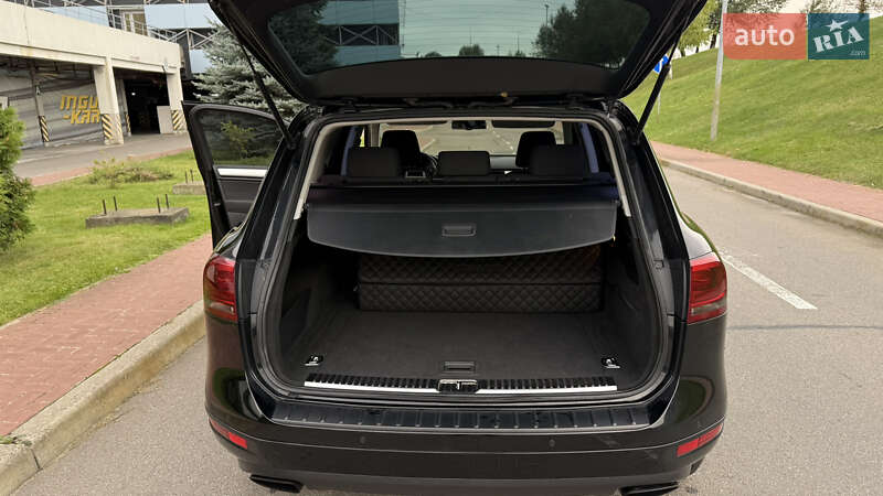 Внедорожник / Кроссовер Volkswagen Touareg 2012 в Киеве фото 31 Внедорожник / Кроссовер Volkswagen Touareg 2012 в Киеве
