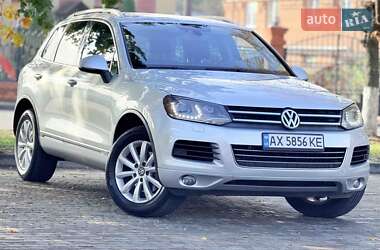 Внедорожник / Кроссовер Volkswagen Touareg 2012 в Харькове