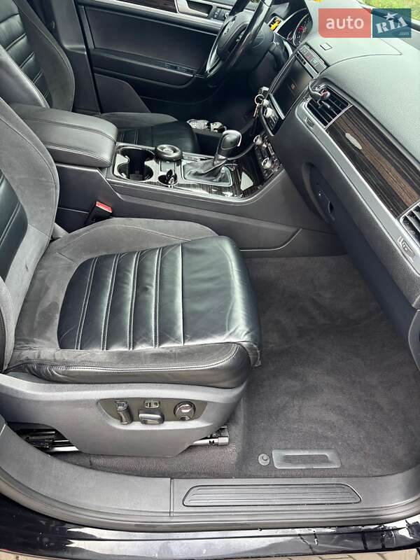 Внедорожник / Кроссовер Volkswagen Touareg 2014 в Львове фото 14 Внедорожник / Кроссовер Volkswagen Touareg 2014 в Львове