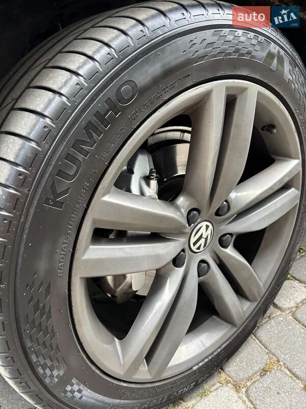 Внедорожник / Кроссовер Volkswagen Touareg 2014 в Львове фото 55 Внедорожник / Кроссовер Volkswagen Touareg 2014 в Львове
