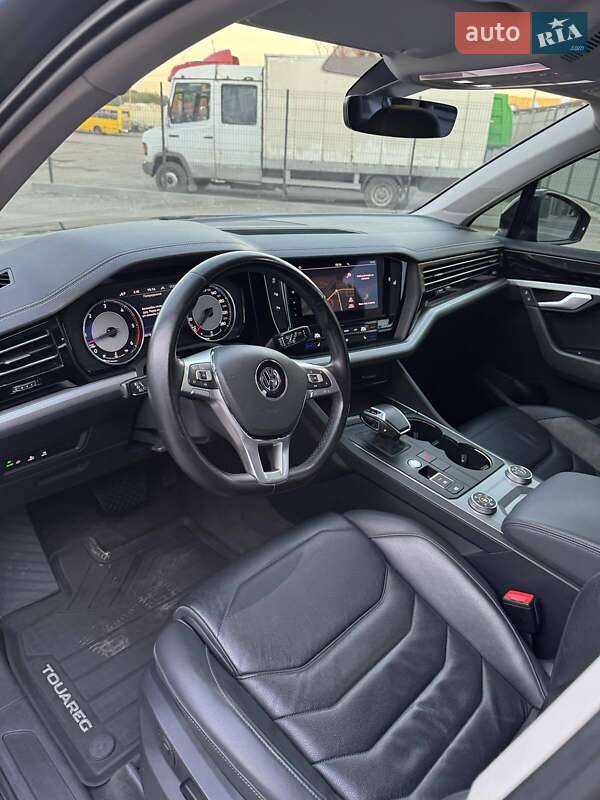 Внедорожник / Кроссовер Volkswagen Touareg 2020 в Ивано-Франковске