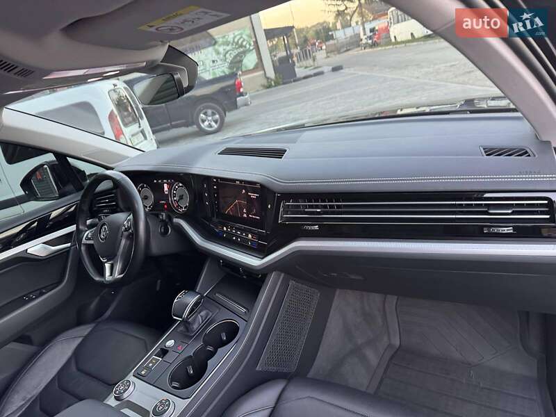 Внедорожник / Кроссовер Volkswagen Touareg 2020 в Ивано-Франковске