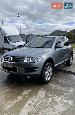 Внедорожник / Кроссовер Volkswagen Touareg 2007 в 
