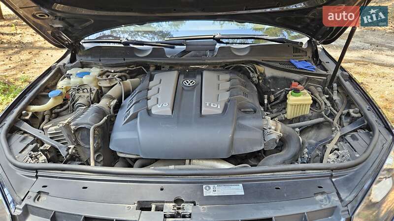 Внедорожник / Кроссовер Volkswagen Touareg 2011 в Харькове фото 16 Внедорожник / Кроссовер Volkswagen Touareg 2011 в Харькове
