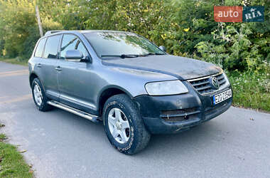 Внедорожник / Кроссовер Volkswagen Touareg 2004 в 