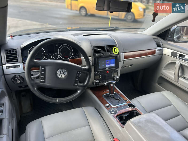 Внедорожник / Кроссовер Volkswagen Touareg 2005 в Киеве фото 23 Внедорожник / Кроссовер Volkswagen Touareg 2005 в Киеве