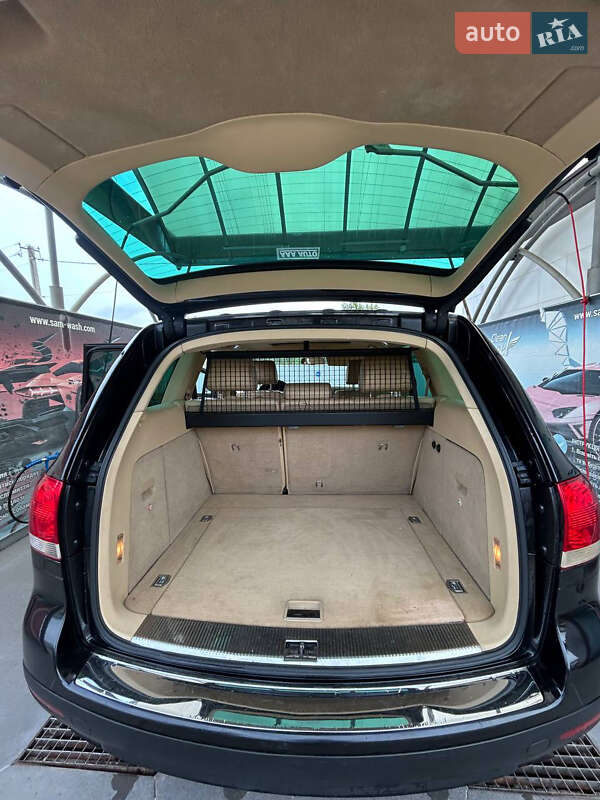Внедорожник / Кроссовер Volkswagen Touareg 2004 в Монастыриске