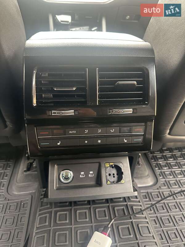 Позашляховик / Кросовер Volkswagen Touareg 2021 в Бердичеві