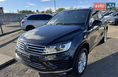 Позашляховик / Кросовер Volkswagen Touareg 2017 в Києві