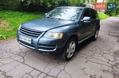 Внедорожник / Кроссовер Volkswagen Touareg 2005 в Остроге