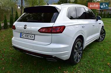 Внедорожник / Кроссовер Volkswagen Touareg 2019 в 