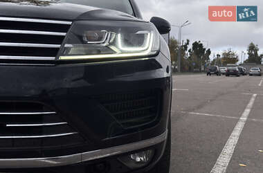 Внедорожник / Кроссовер Volkswagen Touareg 2016 в 