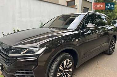 Позашляховик / Кросовер Volkswagen Touareg 2021 в Одесі