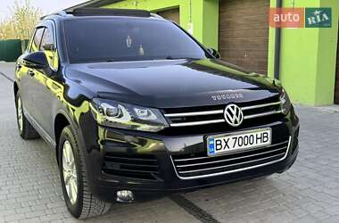 Внедорожник / Кроссовер Volkswagen Touareg 2011 в Каменец-Подольском