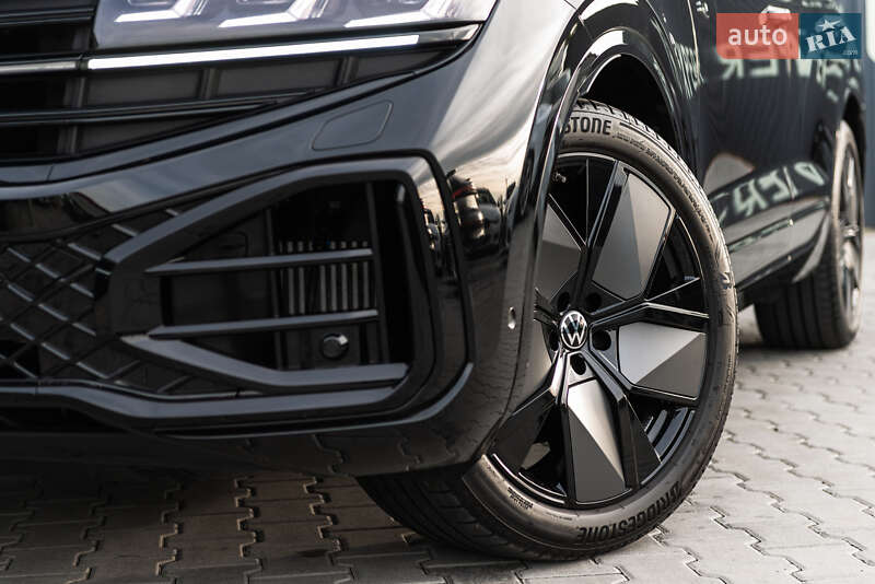 Внедорожник / Кроссовер Volkswagen Touareg 2024 в Мукачево
