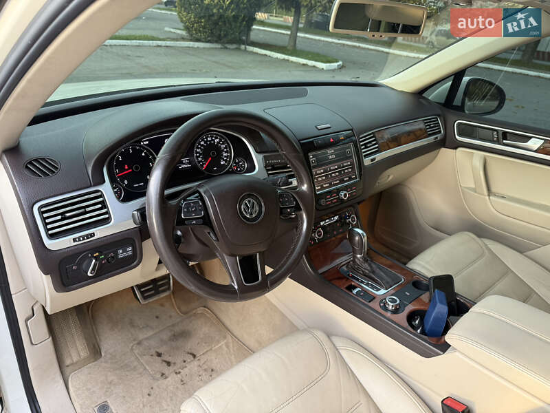 Внедорожник / Кроссовер Volkswagen Touareg 2011 в Ужгороде фото 7 Внедорожник / Кроссовер Volkswagen Touareg 2011 в Ужгороде