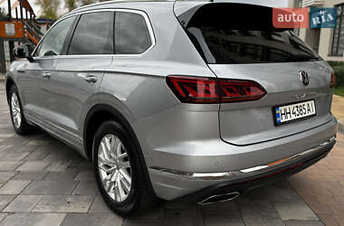 Внедорожник / Кроссовер Volkswagen Touareg 2020 в 