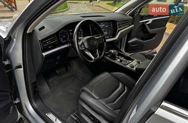 Внедорожник / Кроссовер Volkswagen Touareg 2020 в 