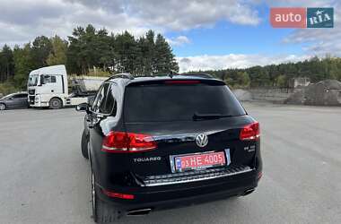 Внедорожник / Кроссовер Volkswagen Touareg 2011 в 