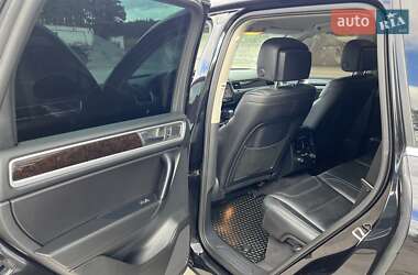 Внедорожник / Кроссовер Volkswagen Touareg 2011 в 