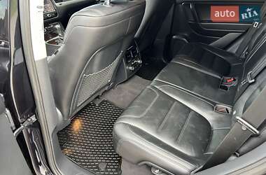 Внедорожник / Кроссовер Volkswagen Touareg 2011 в 