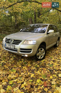 Внедорожник / Кроссовер Volkswagen Touareg 2003 в Киеве