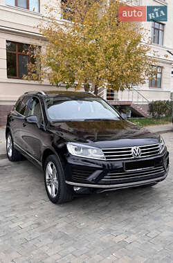 Позашляховик / Кросовер Volkswagen Touareg 2014 в Одесі