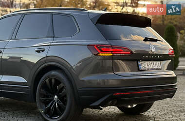 Позашляховик / Кросовер Volkswagen Touareg 2019 в  фото 12 Позашляховик / Кросовер Volkswagen Touareg 2019 в