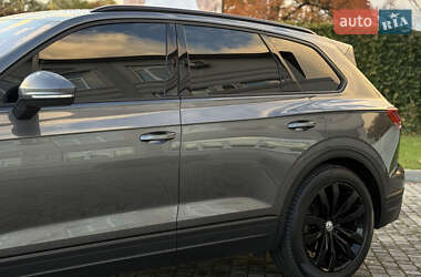 Позашляховик / Кросовер Volkswagen Touareg 2019 в  фото 31 Позашляховик / Кросовер Volkswagen Touareg 2019 в