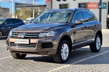 Внедорожник / Кроссовер Volkswagen Touareg 2011 в 