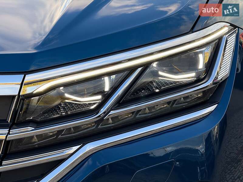 Внедорожник / Кроссовер Volkswagen Touareg 2021 в Луцке