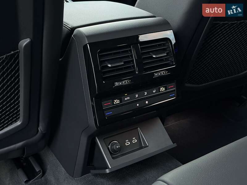 Внедорожник / Кроссовер Volkswagen Touareg 2021 в Луцке