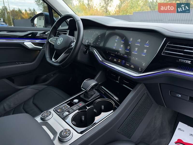 Внедорожник / Кроссовер Volkswagen Touareg 2021 в Луцке