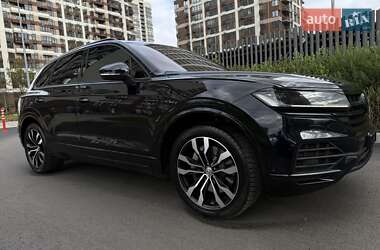 Внедорожник / Кроссовер Volkswagen Touareg 2020 в 