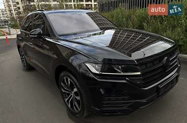 Внедорожник / Кроссовер Volkswagen Touareg 2020 в 