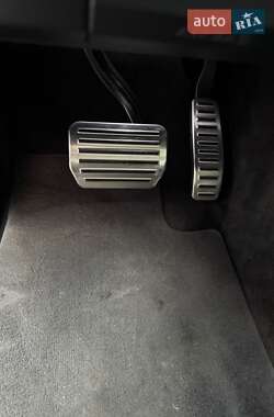 Внедорожник / Кроссовер Volkswagen Touareg 2015 в 