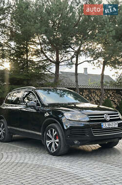 Внедорожник / Кроссовер Volkswagen Touareg 2011 в 
