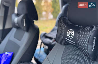 Внедорожник / Кроссовер Volkswagen Touareg 2013 в 