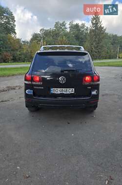 Внедорожник / Кроссовер Volkswagen Touareg 2007 в 